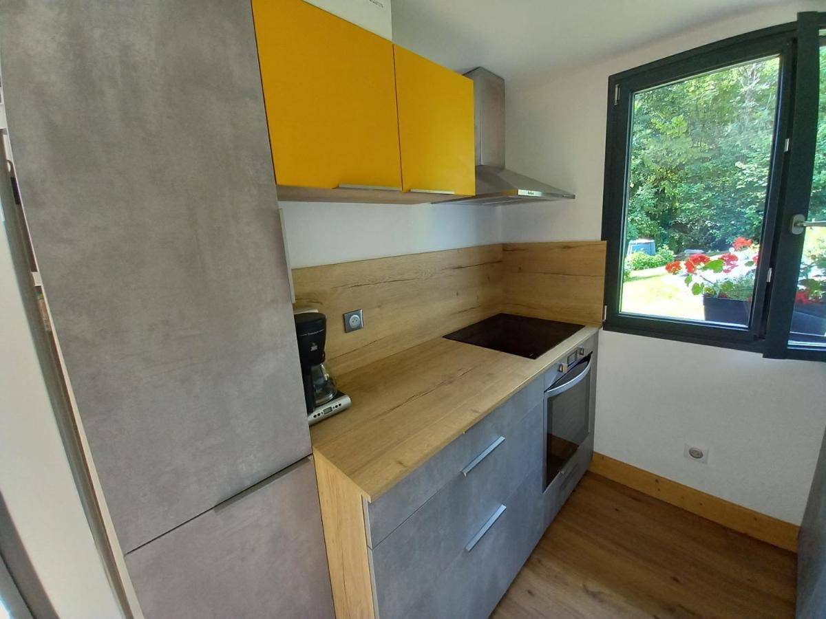 Appartement en rez de jardin Thénésol Extérieur photo