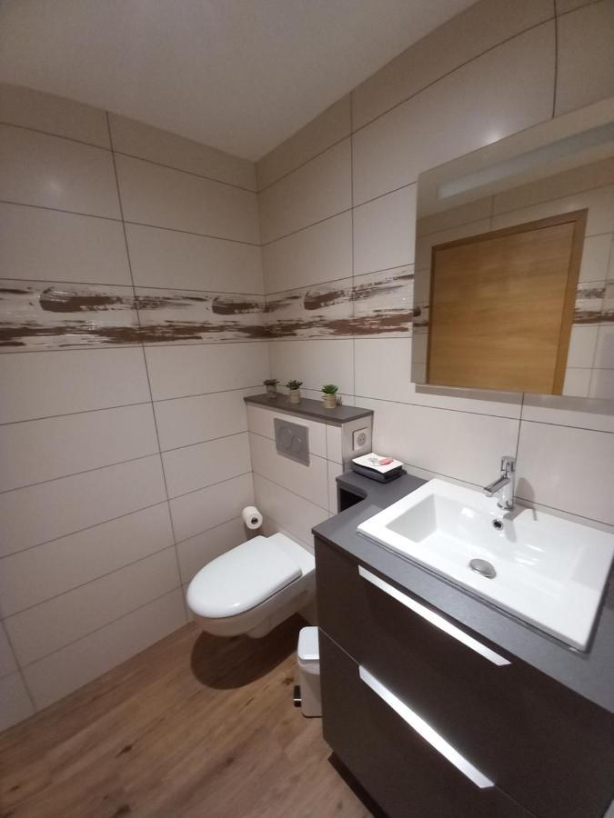 Appartement en rez de jardin Thénésol Extérieur photo